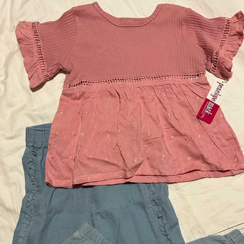 Penelope Mack baby outfit